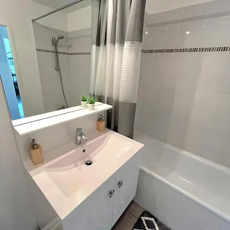 Le Chic Moderne Paris Appartement Chessy (Seine-et-Marne)